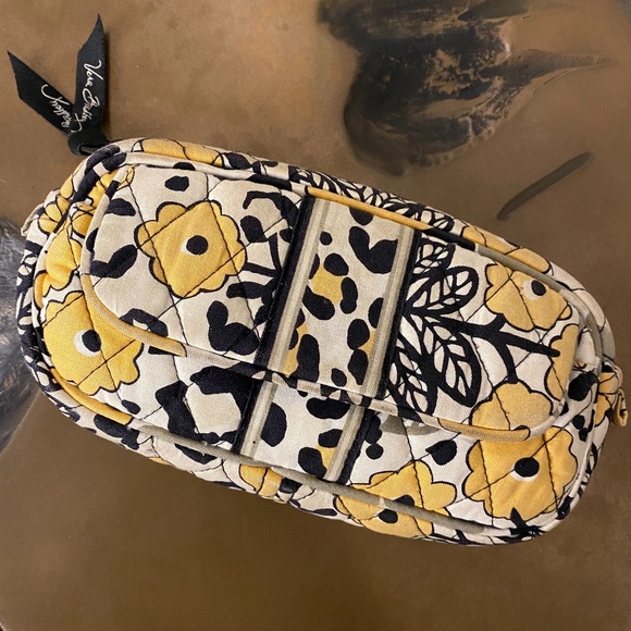 Vera Bradley Handbags - Vera Bradley LEOPARD Mini Bag Makeup Mirror Clutch Purse Bag